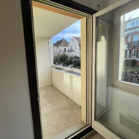 F2 Florival 45m2, Avec Terrasse, Route Du Vin Et Free Parking Apartamento